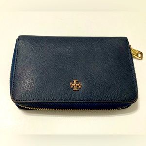 Tory Burch Zip Emerson Wallet